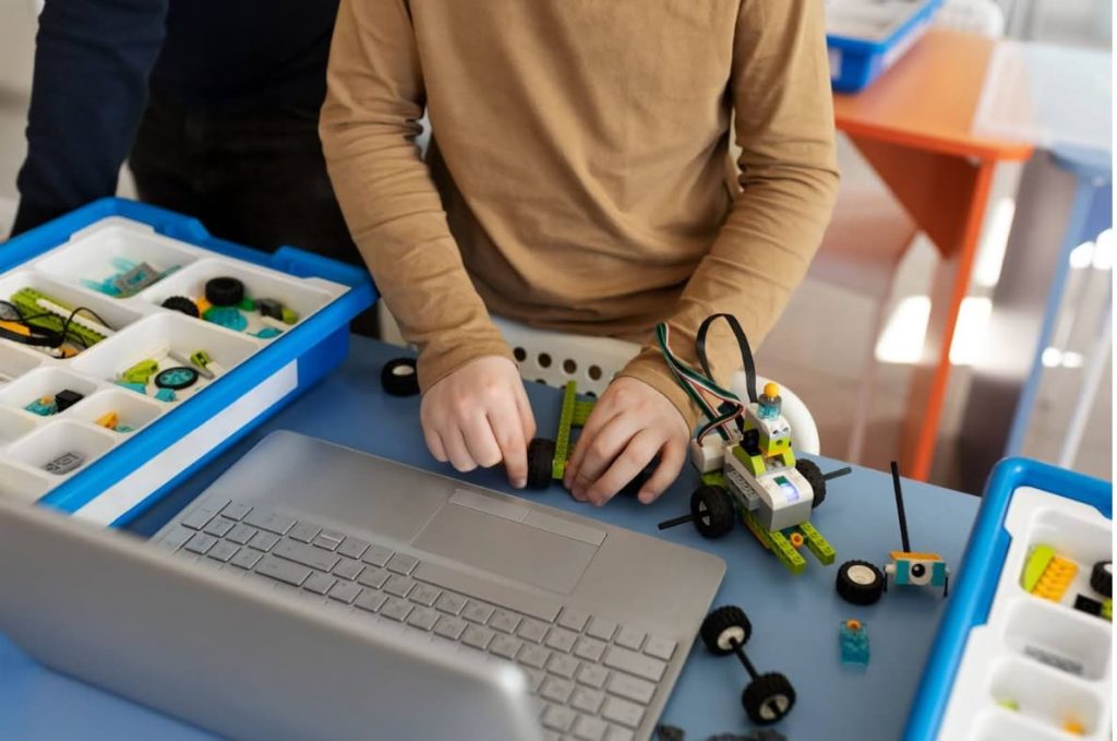 Pensamiento computacional en el aula desarrolla habilidades clave para el futuro